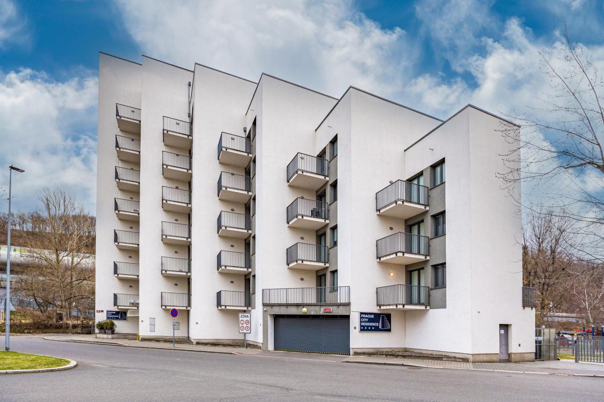 מלון דירות Prague City Residence 3*